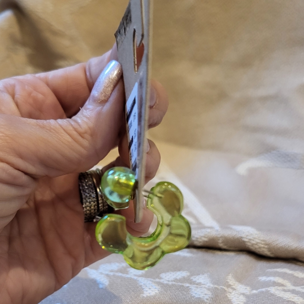 Vibrant Green Hoop Earrings - Picture 6 of 7